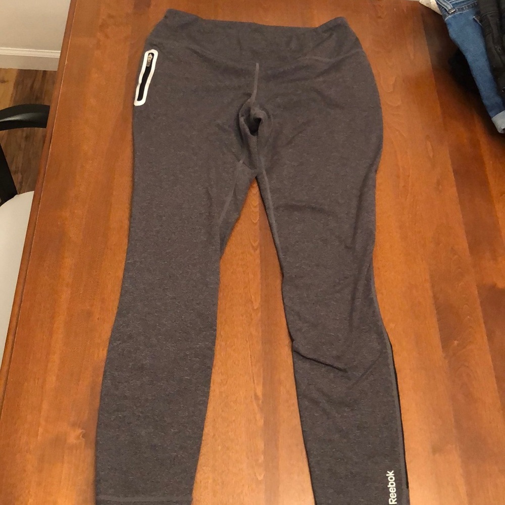 Reebok grey leggings size medium